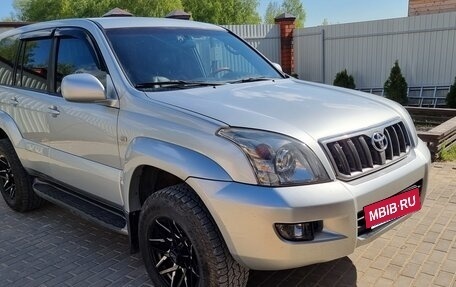 Toyota Land Cruiser Prado 120 рестайлинг, 2007 год, 1 800 000 рублей, 4 фотография