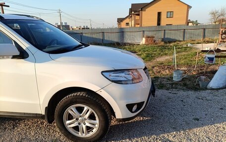 Hyundai Santa Fe III рестайлинг, 2012 год, 1 150 000 рублей, 3 фотография