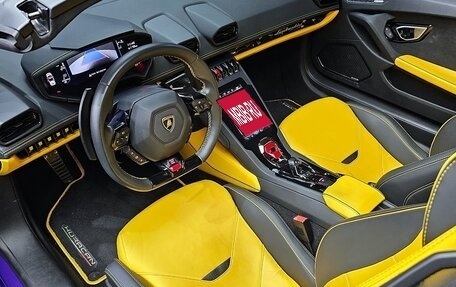 Lamborghini Huracán, 2023 год, 27 200 000 рублей, 6 фотография