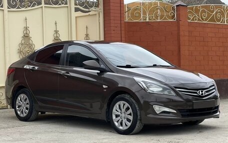 Hyundai Solaris II рестайлинг, 2014 год, 840 000 рублей, 2 фотография