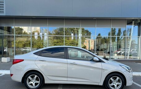 Hyundai Solaris II рестайлинг, 2015 год, 935 000 рублей, 4 фотография