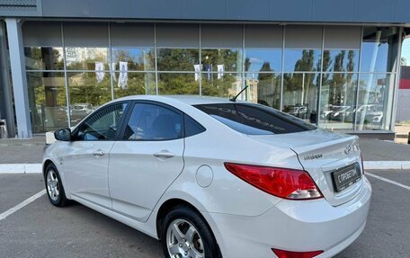 Hyundai Solaris II рестайлинг, 2015 год, 935 000 рублей, 7 фотография