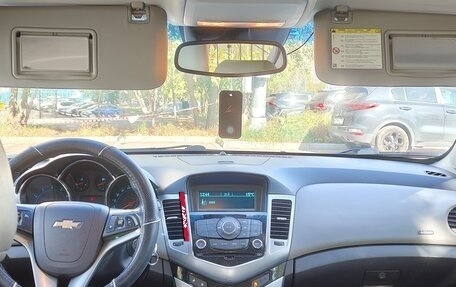Chevrolet Cruze II, 2011 год, 560 000 рублей, 8 фотография