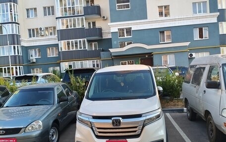 Honda Stepwgn IV, 2020 год, 2 700 000 рублей, 2 фотография