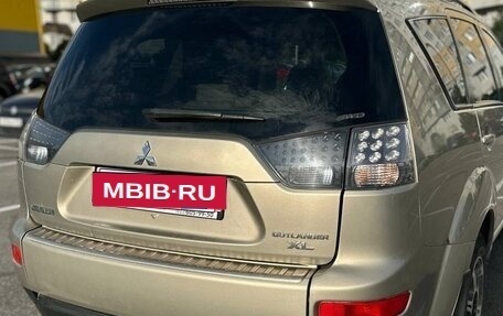 Mitsubishi Outlander III рестайлинг 3, 2008 год, 909 000 рублей, 4 фотография