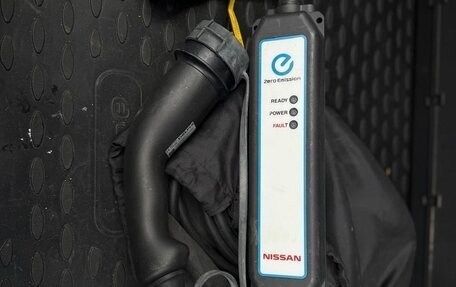 Nissan Leaf II, 2019 год, 2 050 000 рублей, 6 фотография