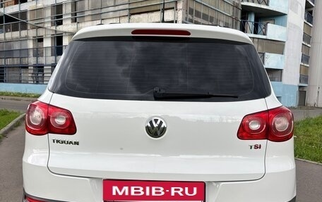 Volkswagen Tiguan I, 2010 год, 899 999 рублей, 2 фотография
