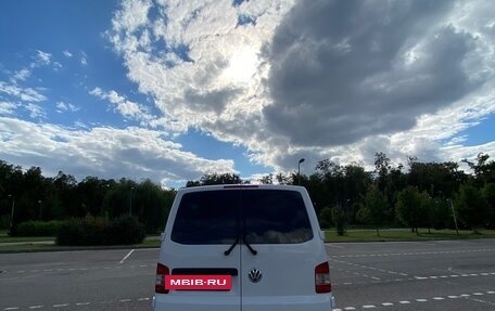 Volkswagen Caravelle T5, 2011 год, 1 600 000 рублей, 4 фотография