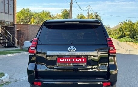 Toyota Land Cruiser Prado 150 рестайлинг 2, 2019 год, 4 999 000 рублей, 6 фотография
