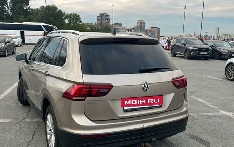 Volkswagen Tiguan II, 2017 год, 1 820 000 рублей, 2 фотография