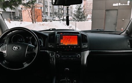 Toyota Land Cruiser 200, 2010 год, 3 400 000 рублей, 10 фотография