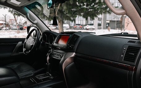 Toyota Land Cruiser 200, 2010 год, 3 400 000 рублей, 8 фотография