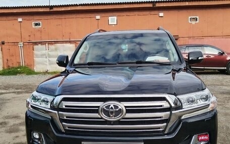 Toyota Land Cruiser 200, 2020 год, 9 300 000 рублей, 1 фотография