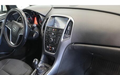 Opel Astra J, 2013 год, 640 000 рублей, 5 фотография