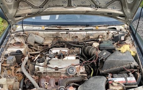 Mitsubishi Carisma I, 2001 год, 150 000 рублей, 4 фотография