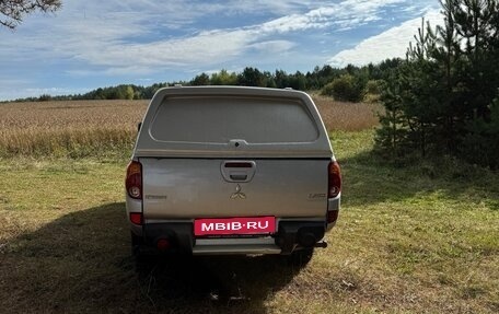Mitsubishi L200 IV рестайлинг, 2011 год, 1 100 000 рублей, 2 фотография