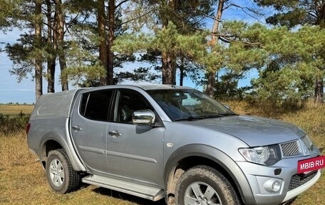 Mitsubishi L200 IV рестайлинг, 2011 год, 1 100 000 рублей, 4 фотография