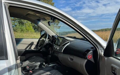 Mitsubishi L200 IV рестайлинг, 2011 год, 1 100 000 рублей, 12 фотография