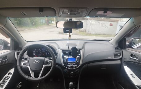 Hyundai Solaris II рестайлинг, 2013 год, 740 000 рублей, 6 фотография