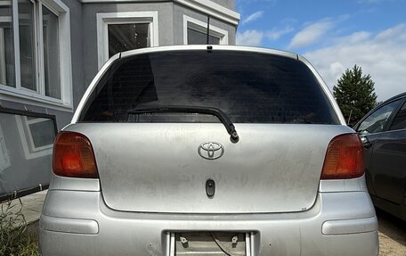 Toyota Vitz, 2003 год, 370 000 рублей, 3 фотография