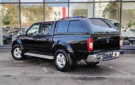 Nissan NP300, 2010 год, 1 170 000 рублей, 6 фотография