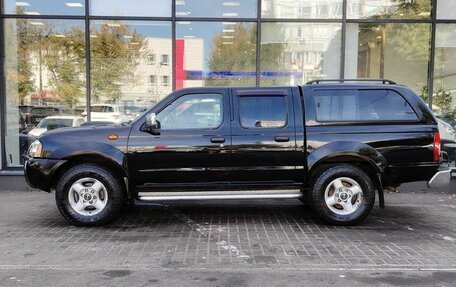 Nissan NP300, 2010 год, 1 170 000 рублей, 5 фотография