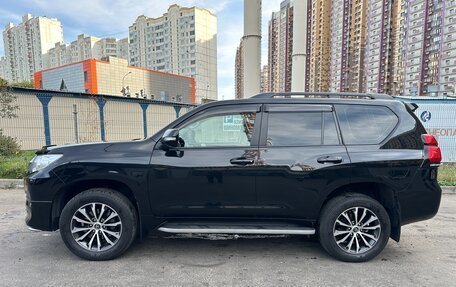 Toyota Land Cruiser Prado 150 рестайлинг 2, 2018 год, 4 600 000 рублей, 7 фотография