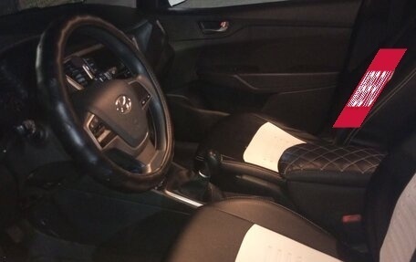 Hyundai Solaris II рестайлинг, 2019 год, 1 250 000 рублей, 6 фотография