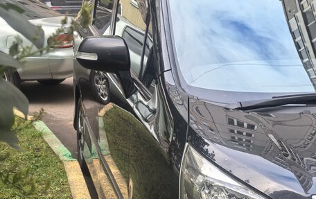 Toyota Noah III, 2010 год, 1 550 000 рублей, 3 фотография
