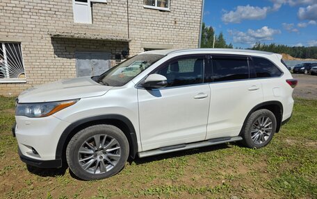 Toyota Highlander III, 2014 год, 2 450 000 рублей, 3 фотография