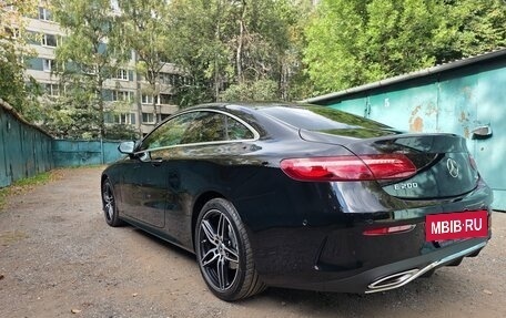 Mercedes-Benz E-Класс, 2019 год, 4 000 000 рублей, 3 фотография