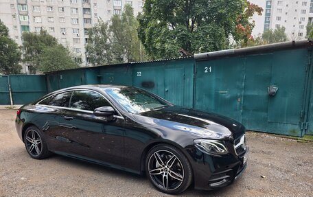 Mercedes-Benz E-Класс, 2019 год, 4 000 000 рублей, 2 фотография