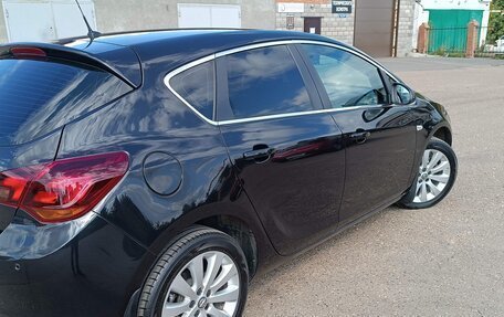 Opel Astra J, 2010 год, 895 000 рублей, 4 фотография