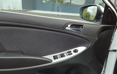 Hyundai Solaris II рестайлинг, 2012 год, 790 000 рублей, 10 фотография