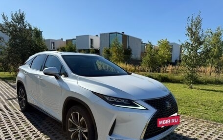 Lexus RX IV рестайлинг, 2019 год, 5 150 000 рублей, 3 фотография