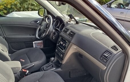 Skoda Yeti I рестайлинг, 2016 год, 1 800 000 рублей, 6 фотография