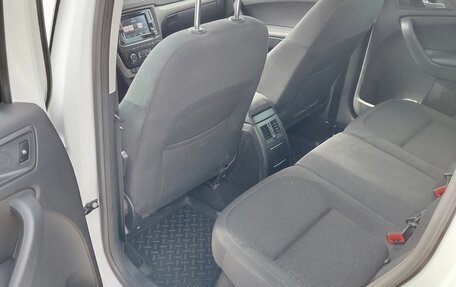 Skoda Yeti I рестайлинг, 2016 год, 1 800 000 рублей, 8 фотография