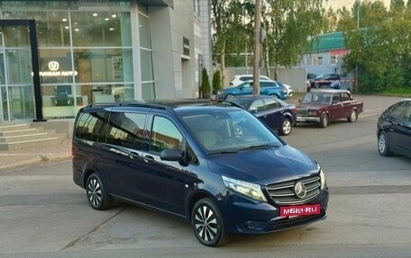 Mercedes-Benz Vito, 2021 год, 6 600 000 рублей, 3 фотография