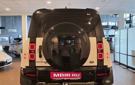 Land Rover Defender II, 2022 год, 7 250 000 рублей, 3 фотография
