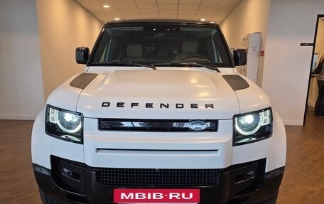 Land Rover Defender II, 2022 год, 7 250 000 рублей, 6 фотография