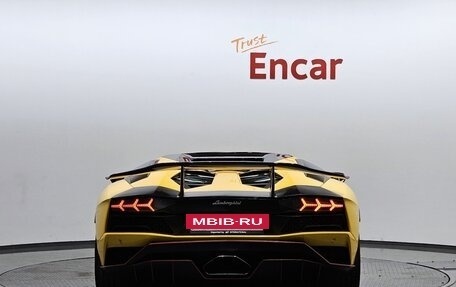 Lamborghini Aventador I рестайлинг, 2018 год, 29 663 858 рублей, 4 фотография