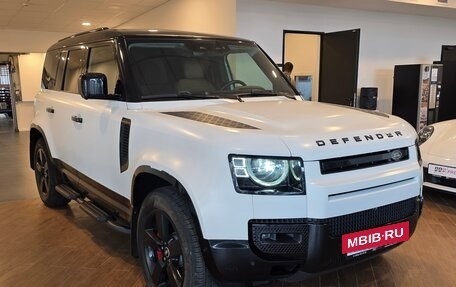 Land Rover Defender II, 2022 год, 7 250 000 рублей, 5 фотография