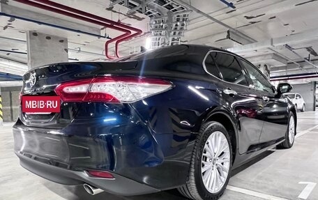 Toyota Camry, 2019 год, 2 850 000 рублей, 7 фотография