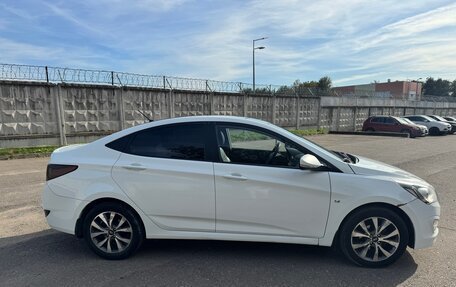 Hyundai Solaris II рестайлинг, 2015 год, 1 100 000 рублей, 4 фотография