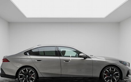 BMW 5 серия, 2024 год, 8 990 000 рублей, 4 фотография