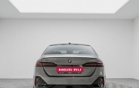 BMW 5 серия, 2024 год, 8 990 000 рублей, 6 фотография