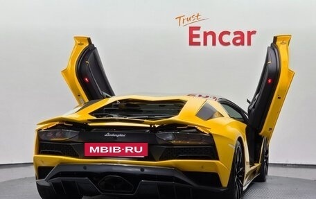 Lamborghini Aventador I рестайлинг, 2017 год, 27 323 858 рублей, 4 фотография