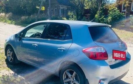 Toyota Auris II, 2010 год, 1 000 000 рублей, 3 фотография