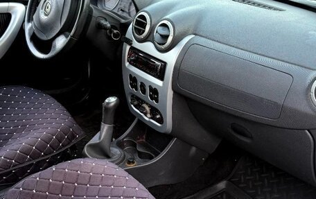 Renault Sandero I, 2010 год, 335 000 рублей, 3 фотография