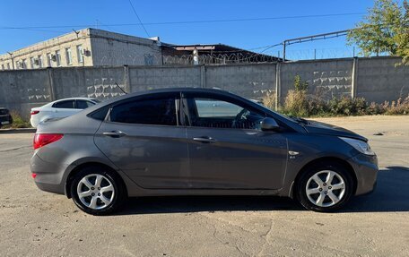 Hyundai Solaris II рестайлинг, 2013 год, 439 000 рублей, 3 фотография